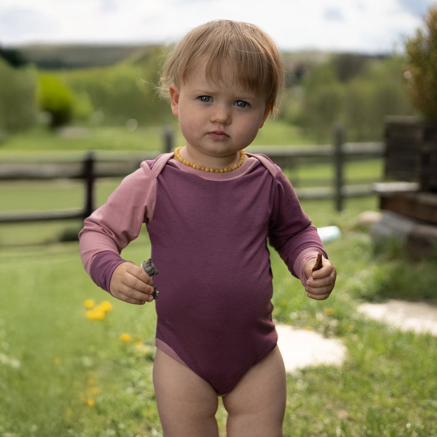 Body s obálkovým výstřihem - tm. růžové